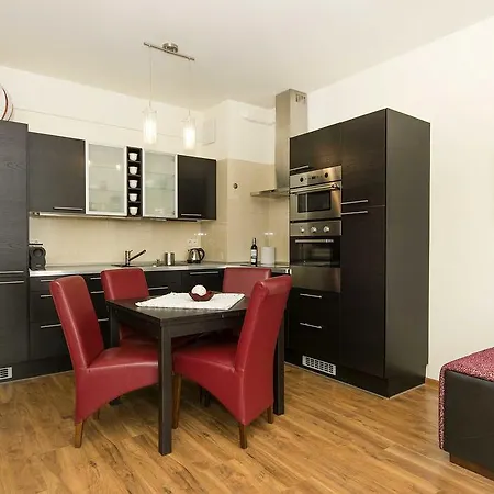 Apartament Focha Apartament *